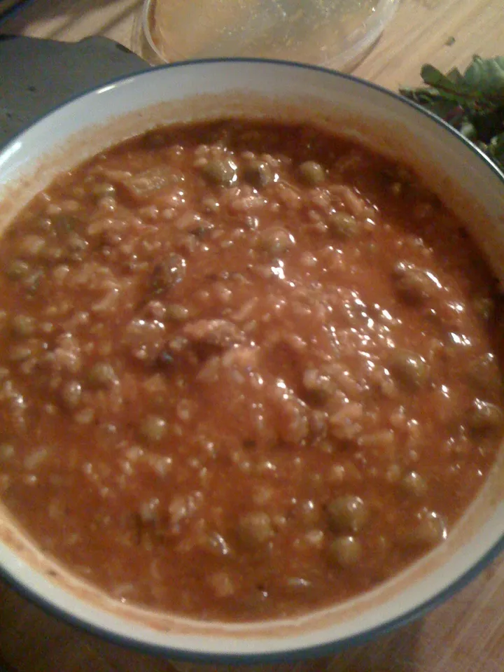 Delicious Spanish rice soup