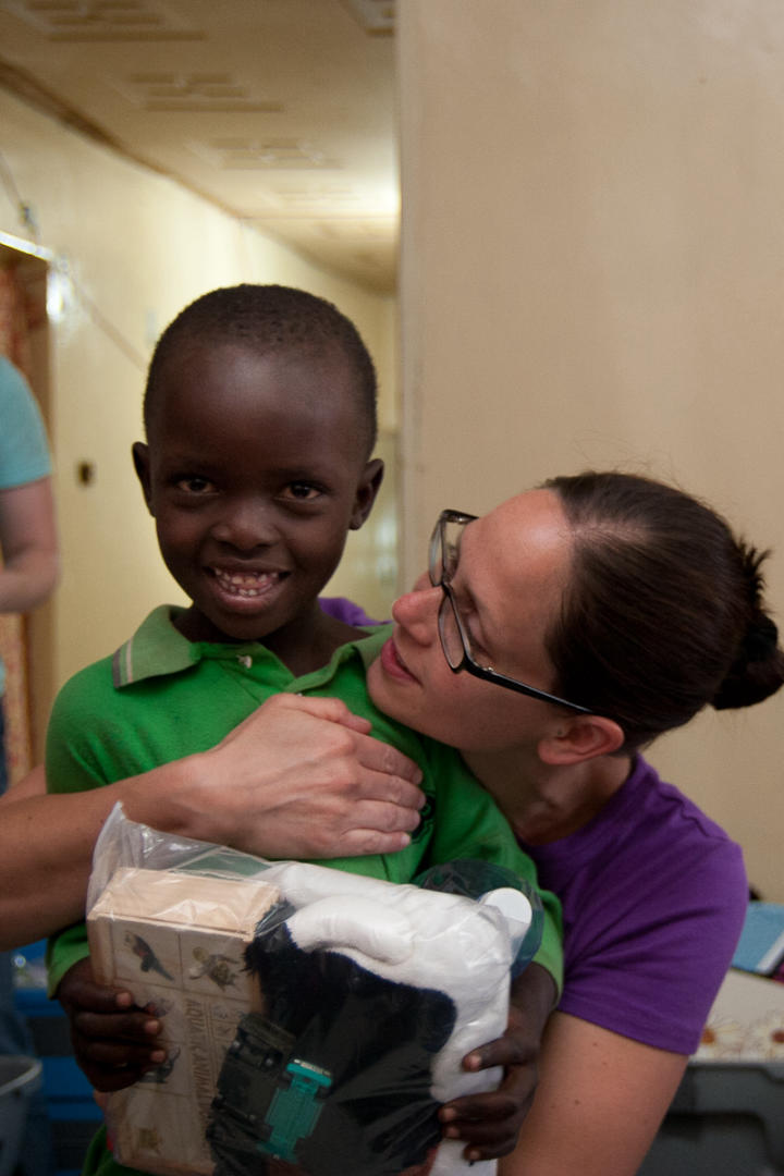 Alyson hugs Brian on gift night