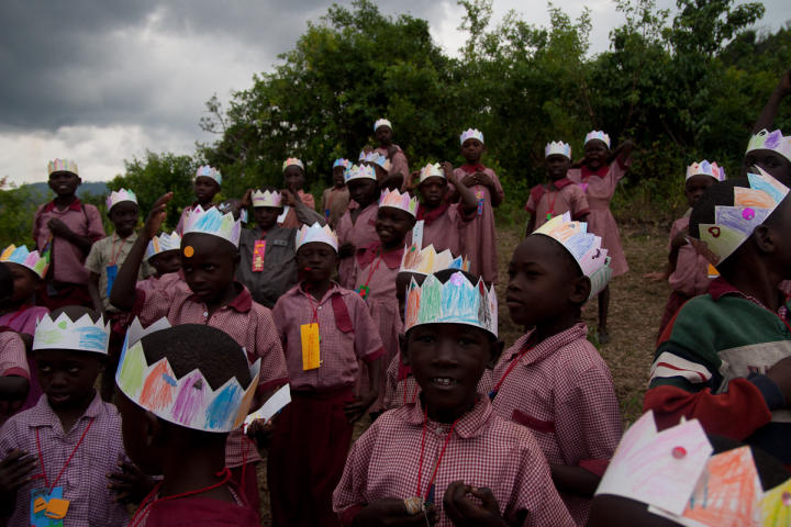 Everyone with crowns