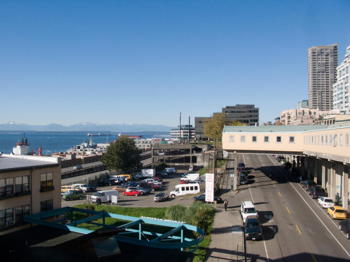 The market sits above the highway