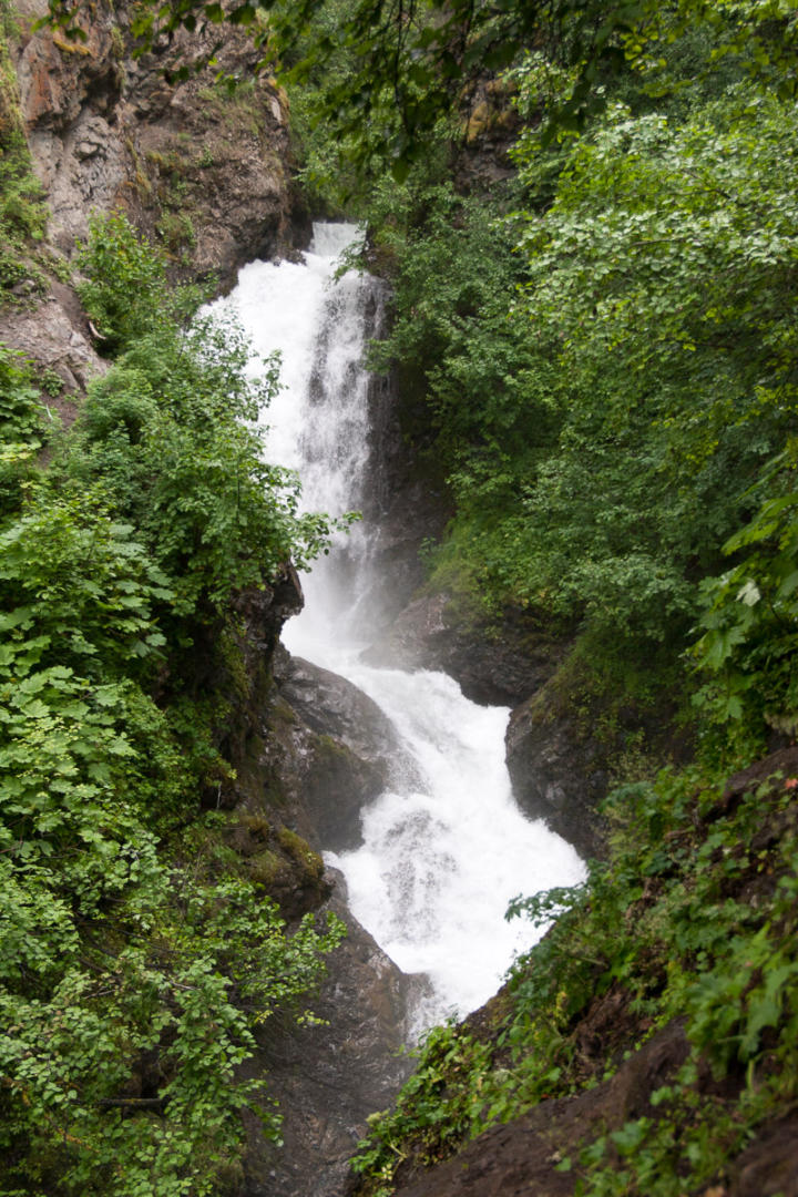 Expanded view of Thunderbird Falls