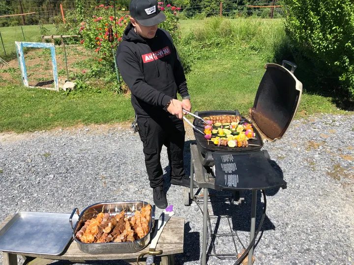 SW grilling kebabs