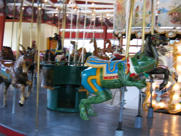 Again...a blurry carousel picture. Froggy!