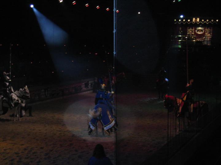 Blue is preparing to joust