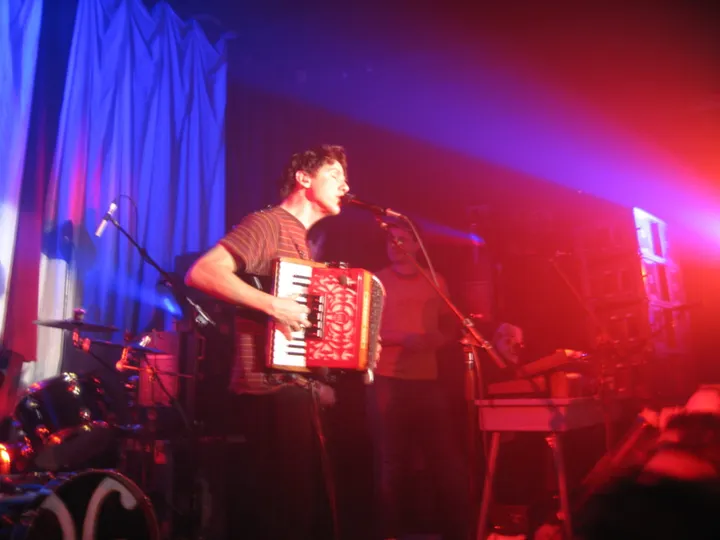 John Linnell breaks out the accordion