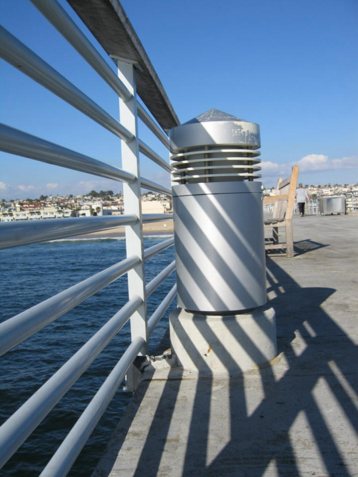 Shadows on a lamp post