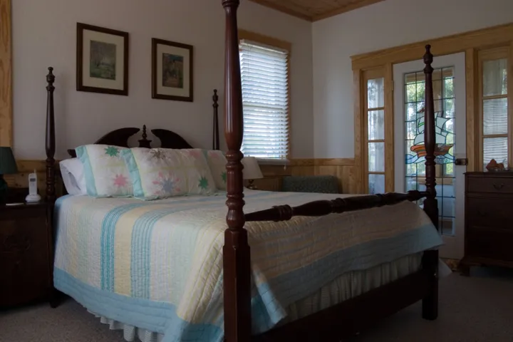 The Cottage’s master bed room