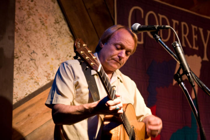 Mark Saunders on guitar