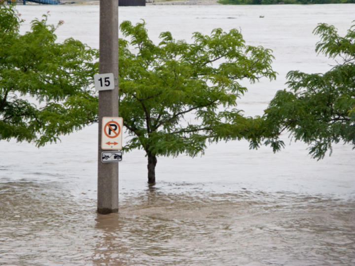 No parking in the river